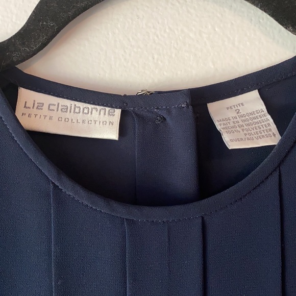 *PETITES *Liz Claiborne blouse - Picture 3 of 3